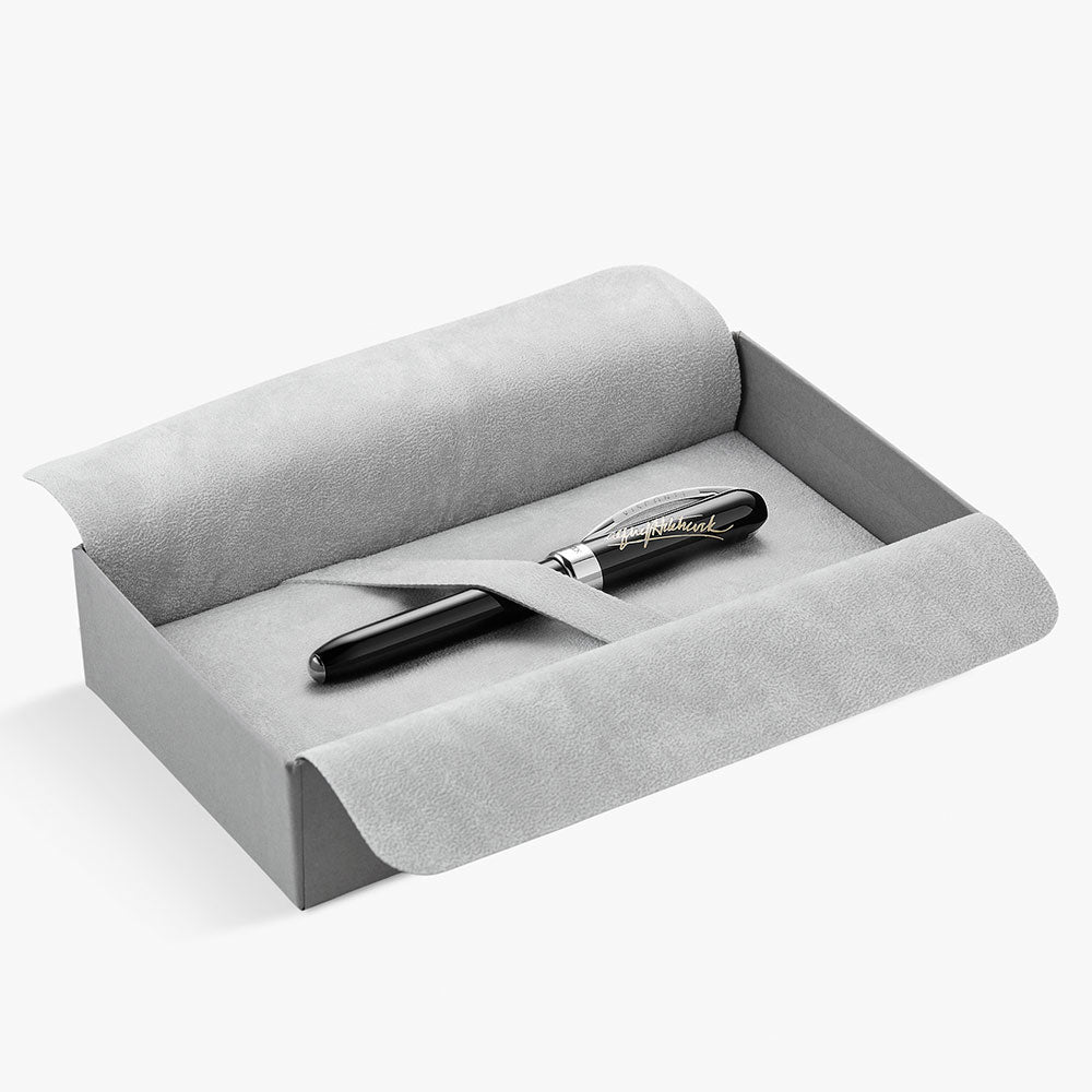 Visconti Alfred Hitchcock Standard Fountain Pen