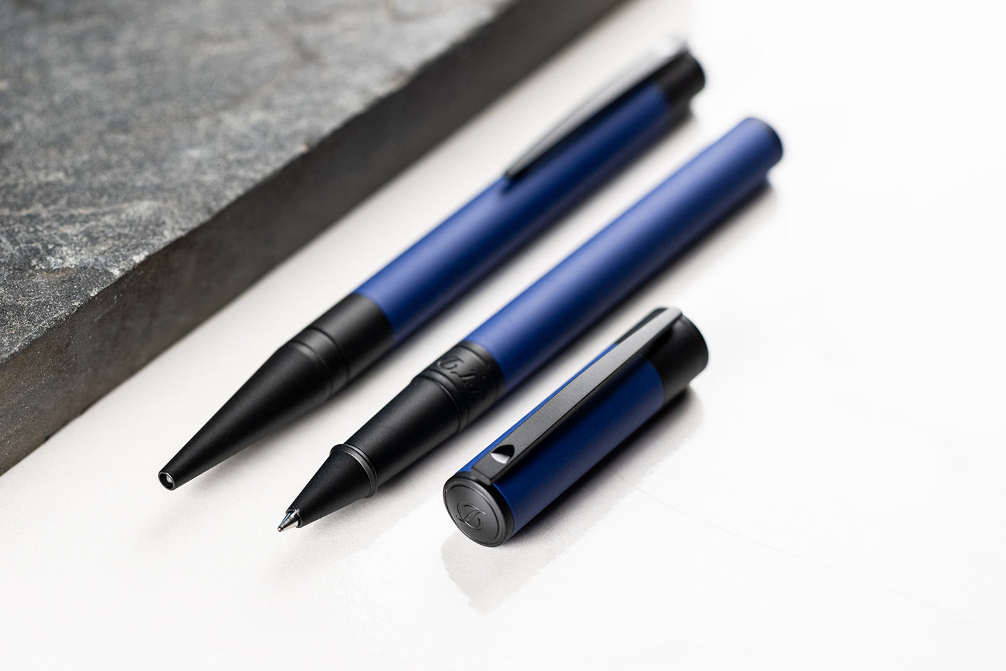 ST Dupont D-Initial Velvet Ballpoint Ocean Blue