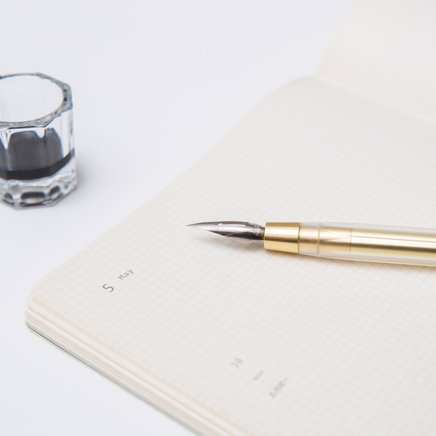 YSTUDIO Glamour Evolve Elemental Dip Pen Brass Gold