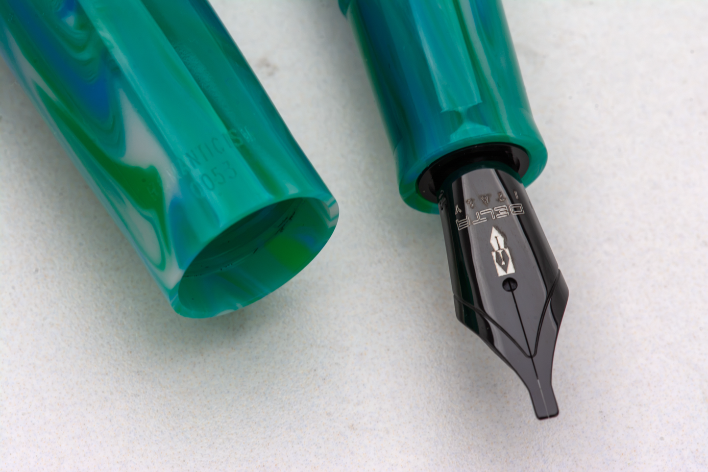 Delta Signs of Time: Romanticismo - Fountain Pen