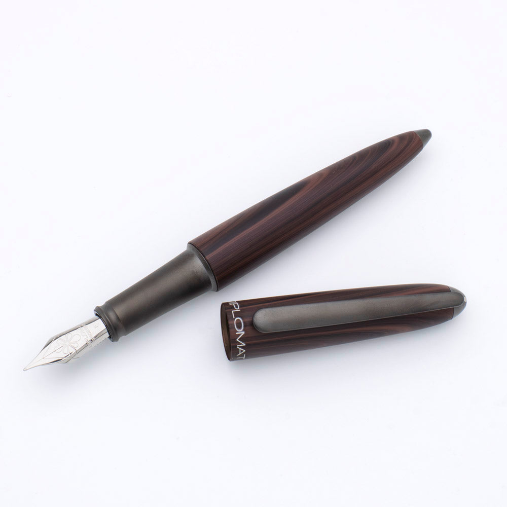Diplomat Aero Black Forest Fountain Pen