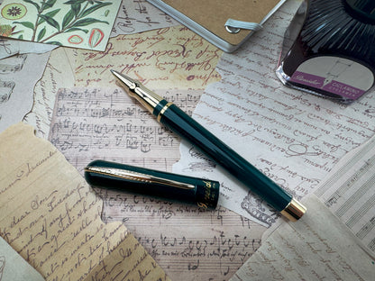 Pineider Anniversary Avatar UR Rollerball Serpentine Green