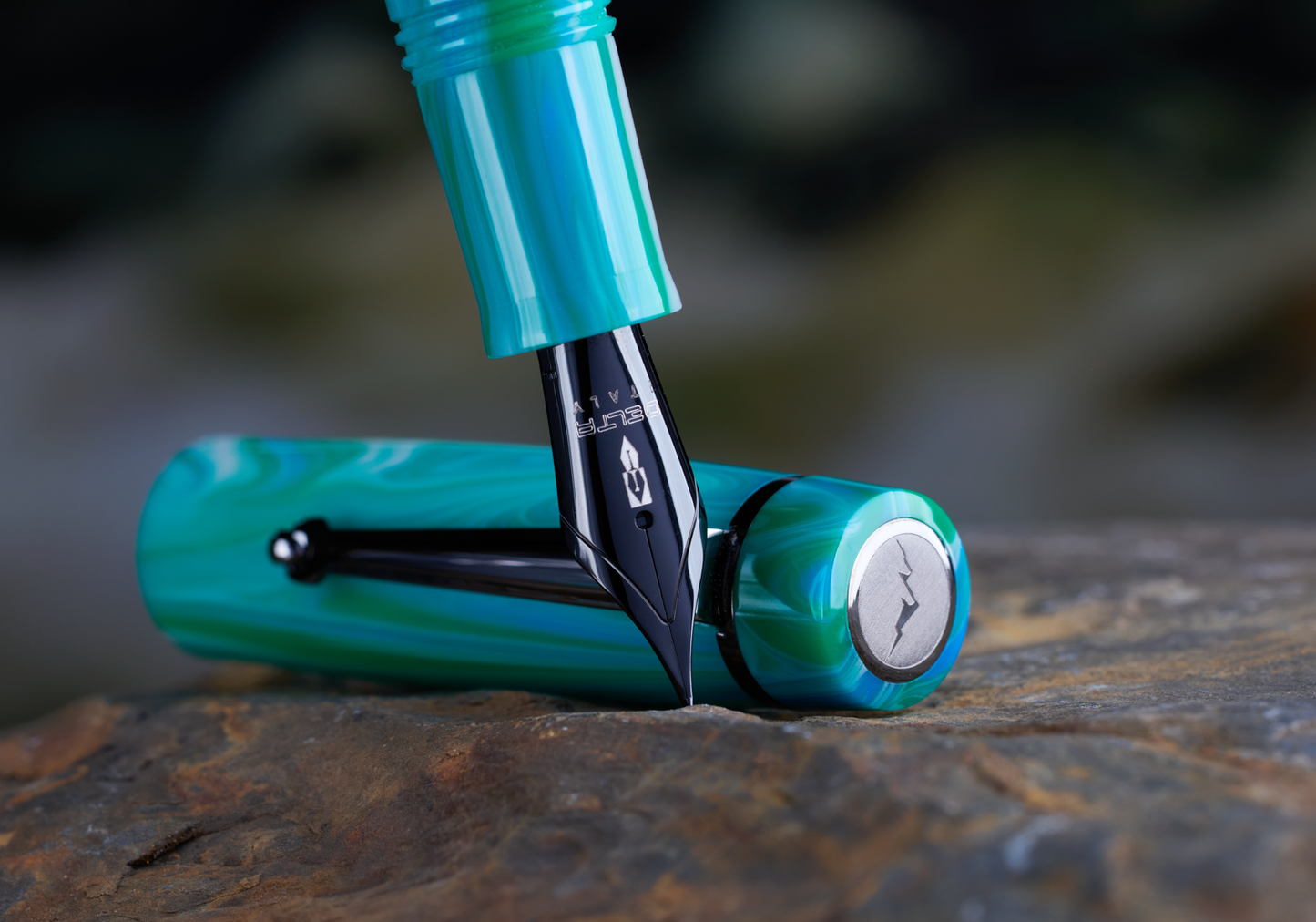 Delta Signs of Time: Romanticismo - Fountain Pen