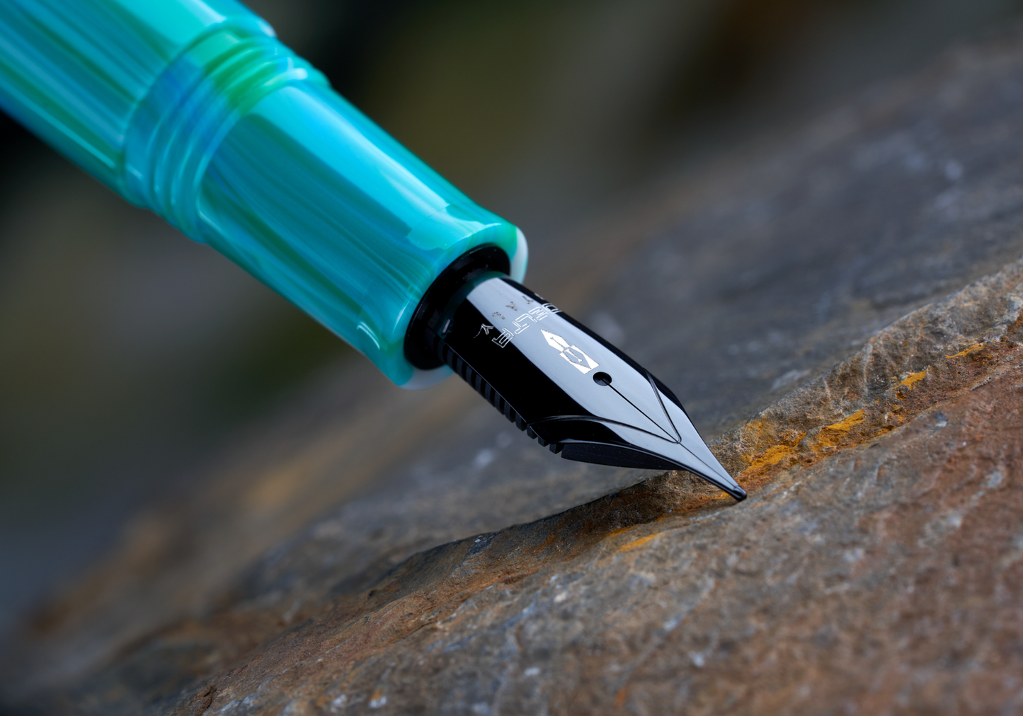 Delta Signs of Time: Romanticismo - Fountain Pen