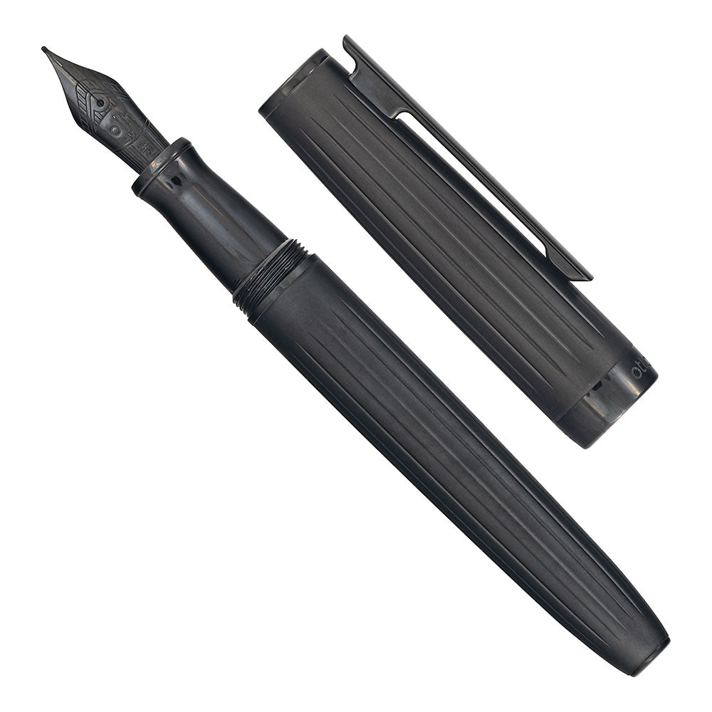 Otto Hutt Design 07 All Black Fountain Pen